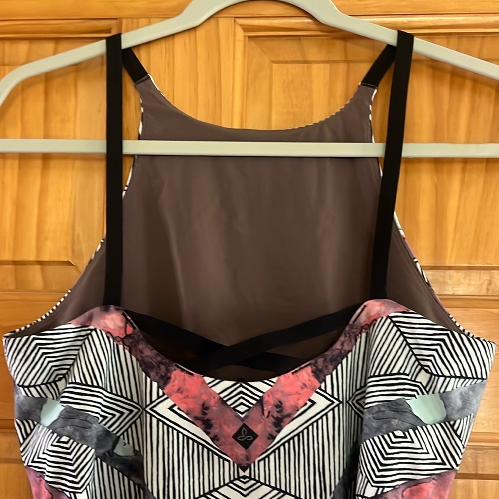 Prana Yoga Top - Picture 3 of 3
